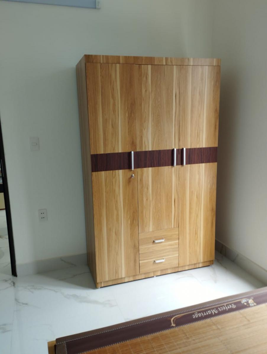Tủ Quần Áo Gỗ Công Nghiêp 3 Cánh Có Gờ Hải Phòng.
